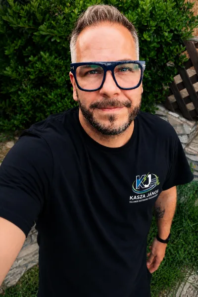János profilphotose